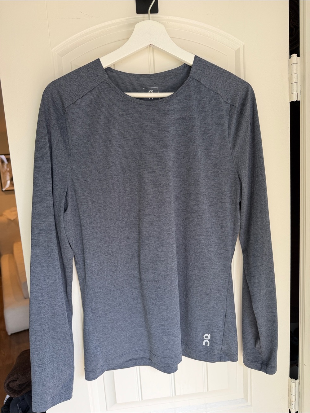 On Running Men's Heather Navy Crew Neck Long Sleeve